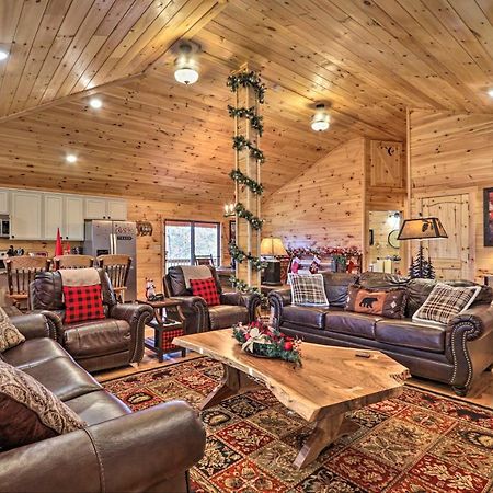 Luxe Cabin With Hot Tub, Theater, Pool Table, Arcade Pigeon Forge Εξωτερικό φωτογραφία