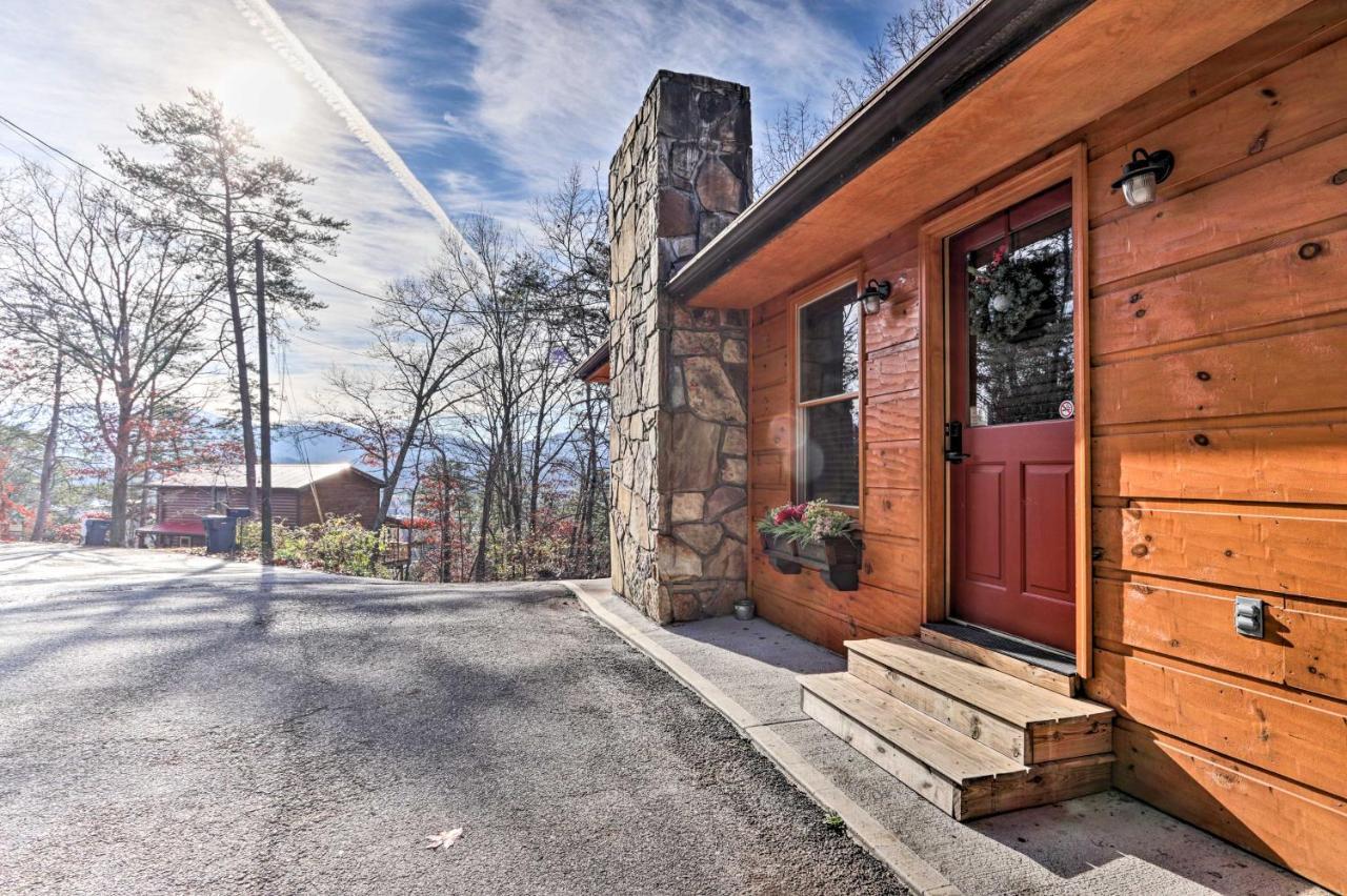 Luxe Cabin With Hot Tub, Theater, Pool Table, Arcade Pigeon Forge Εξωτερικό φωτογραφία