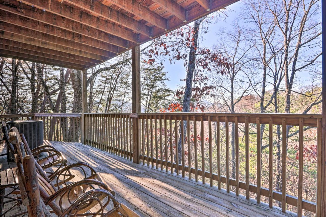 Luxe Cabin With Hot Tub, Theater, Pool Table, Arcade Pigeon Forge Εξωτερικό φωτογραφία
